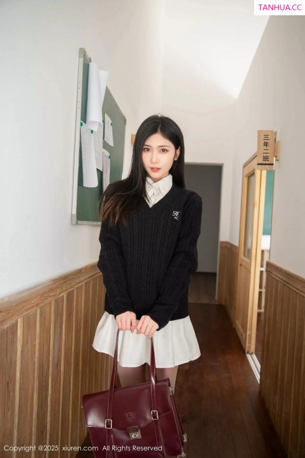 [XiuRen]高清写真图 2025.03.27 No.10078 刘婷婷 白色丝袜